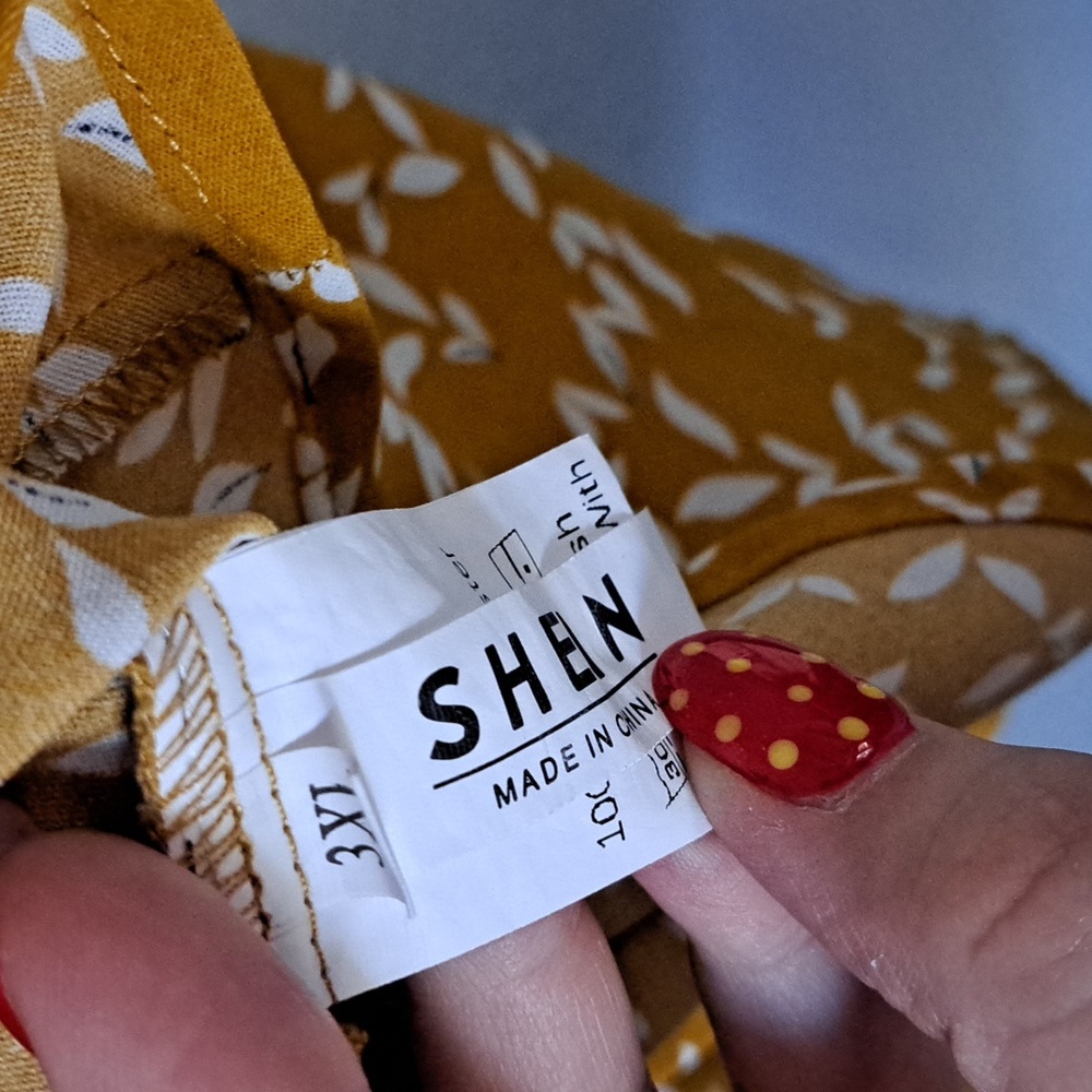 Flutter Sleeve Top | Sixe 3XL - Picture 5 of 5